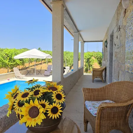 Quinta Nogueiras Casa vacanze *